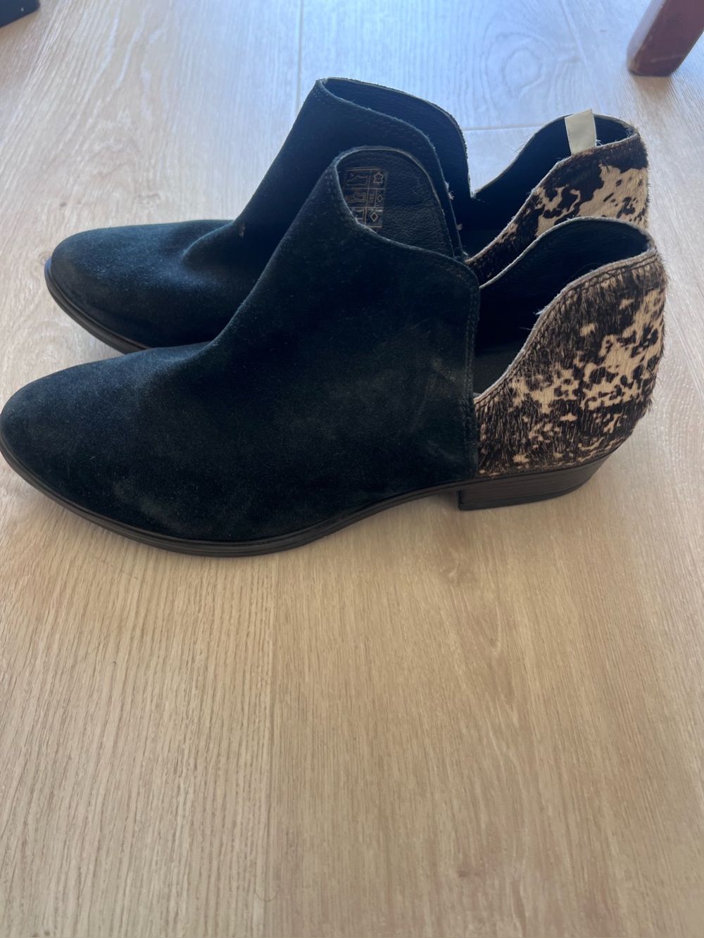 Crevo ankle boots size 11 suede fur leather booties side zipper